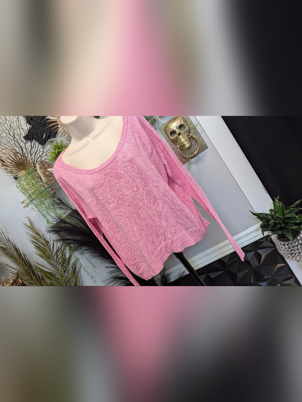 American Eagle Outfitters Pink Sweater Top MD